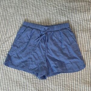 Universal Thread Blue Cargo Shorts Relaxed Fit